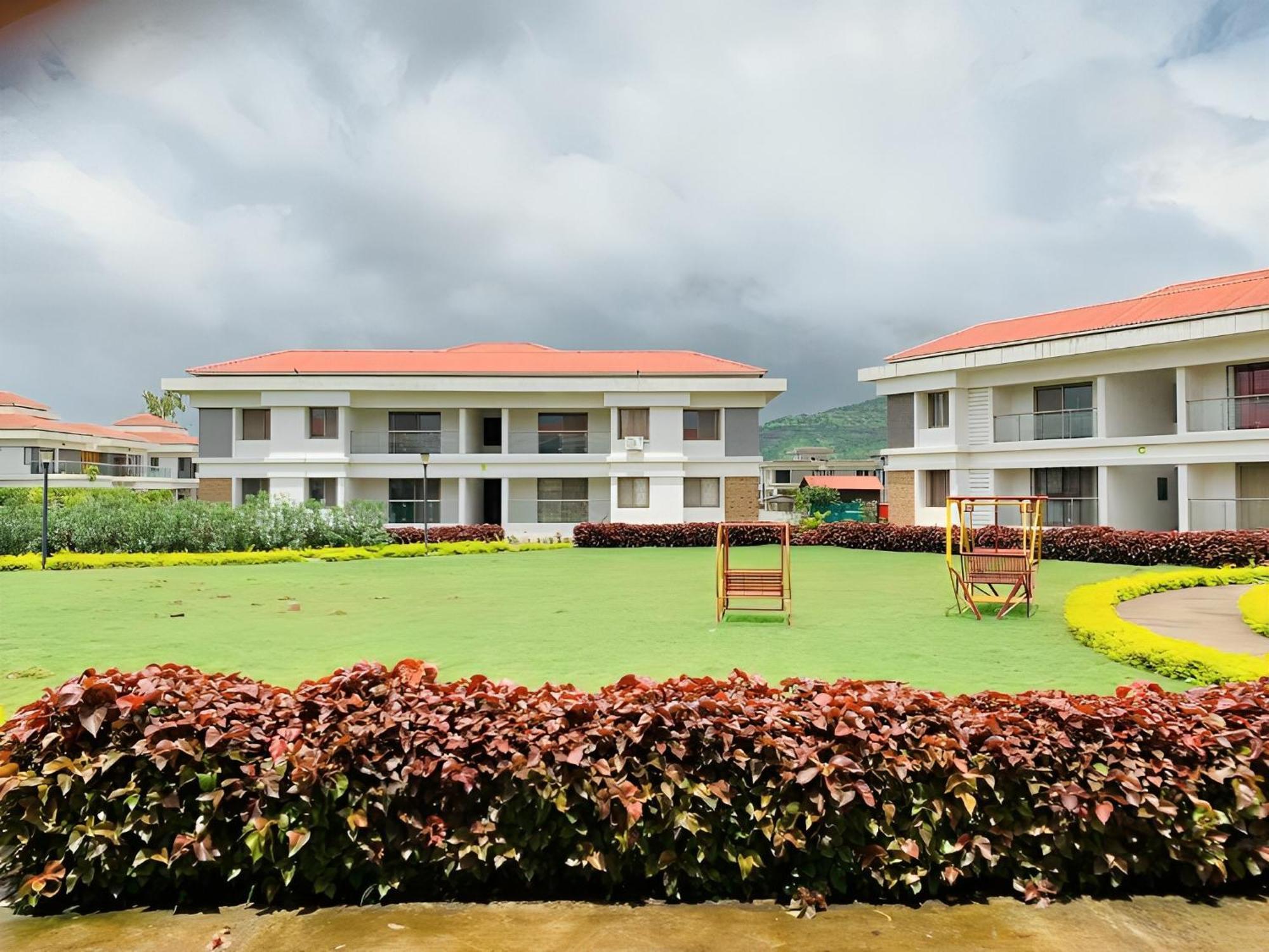Mizzle Exotica Lonavala Apartment Exterior photo